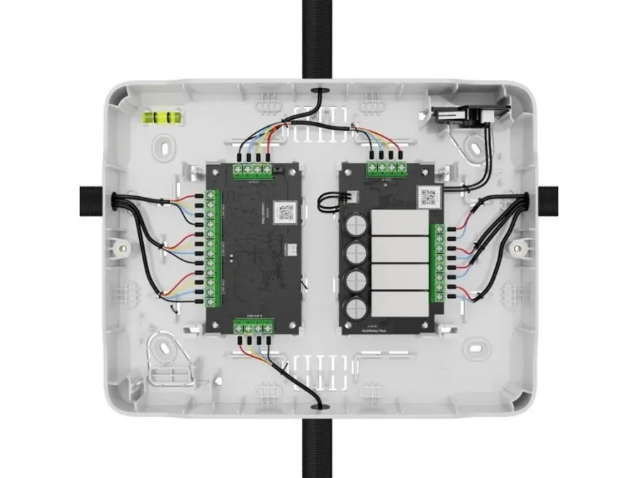 Case, 175×225×57, bílá