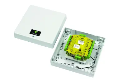 0408300136-Paxton_Net2_plus_box