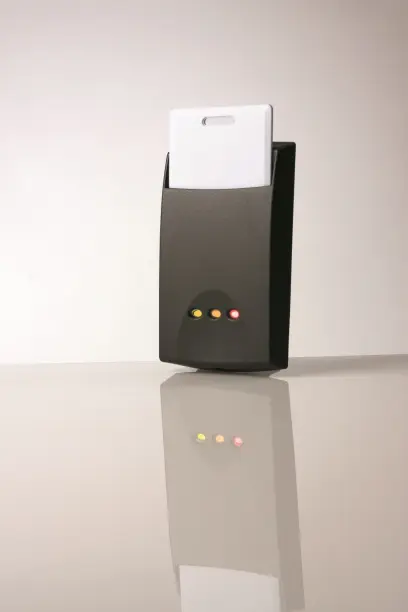 0408404040-Paxton_Net2_ctecka_pro_sporen