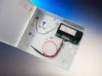 STX2402-E, zdroj, 24V/2A, aku 12V/17Ah, EN-54